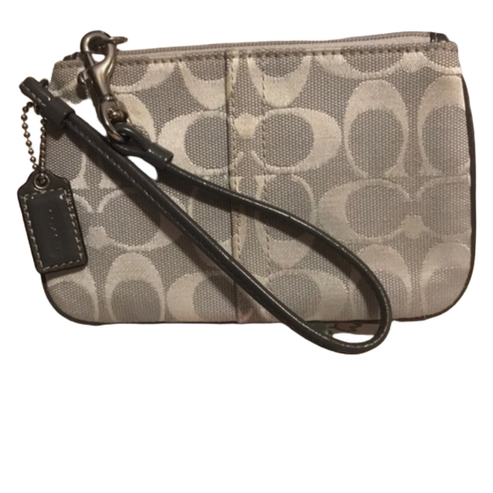 Coach Wristlet, Silver, 4”x6”, Super Clean, No Callouts! EUC